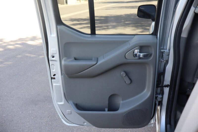 2016 Nissan Frontier S