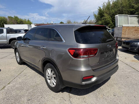 2019 Kia Sorento LX V6