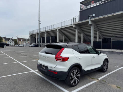 2022 Volvo XC40 Recharge Twin Plus