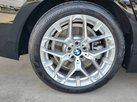 2025 BMW 3 Series 330i