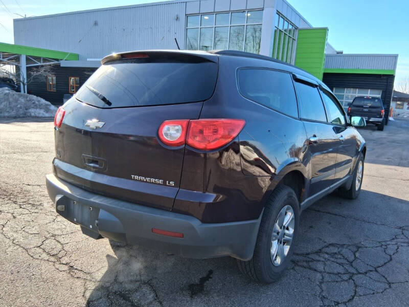 2010 Chevrolet Traverse LS