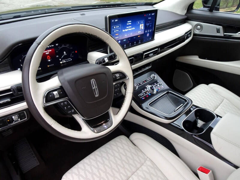 2021 Lincoln Nautilus Black Label