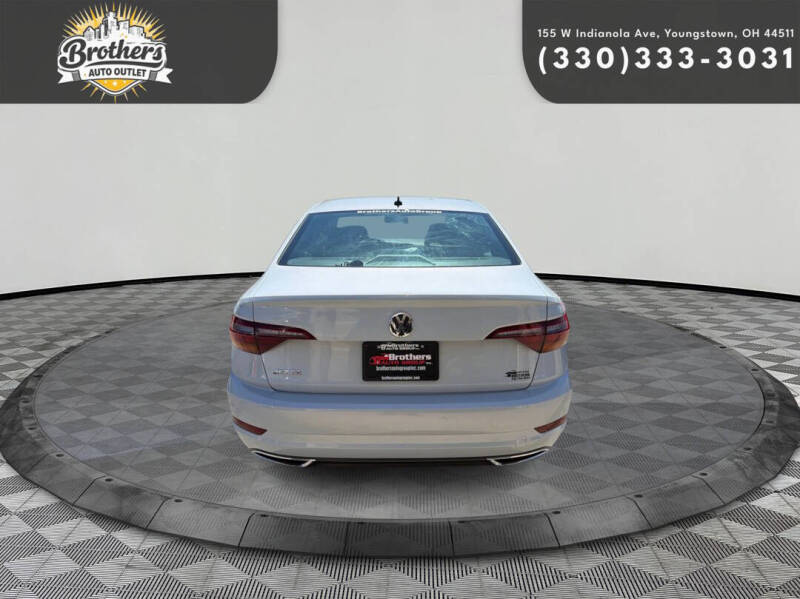 2019 Volkswagen Jetta R-Line