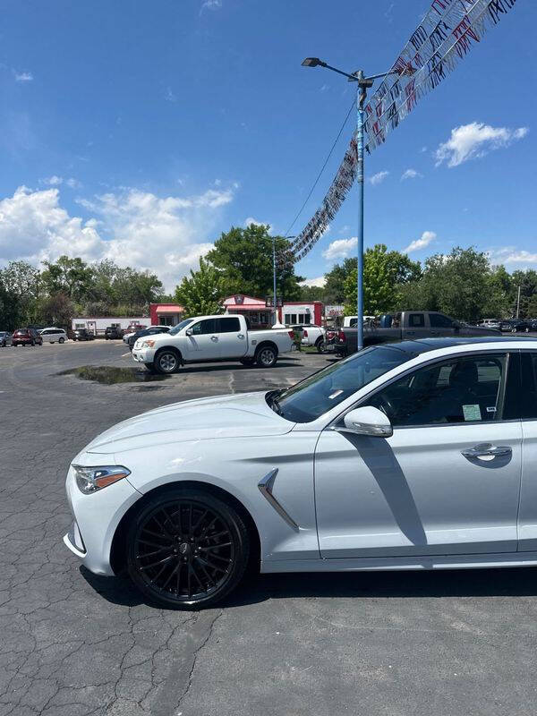 2020 Genesis G70