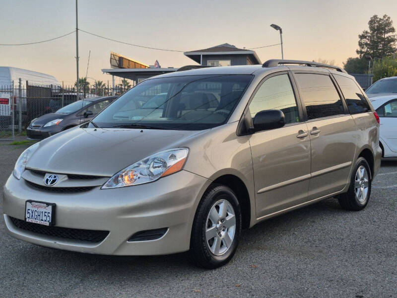 2007 Toyota Sienna LE