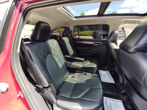2021 Toyota Highlander Platinum