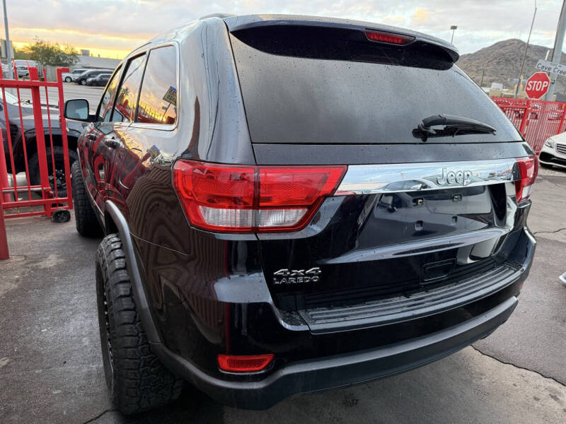 2011 Jeep Grand Cherokee Laredo