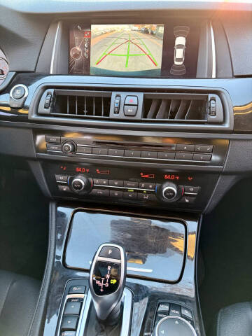 2016 BMW 5 Series 528i