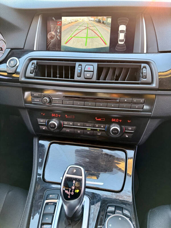 2016 BMW 5 Series 528i