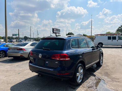 2011 Volkswagen Touareg VR6 Sport