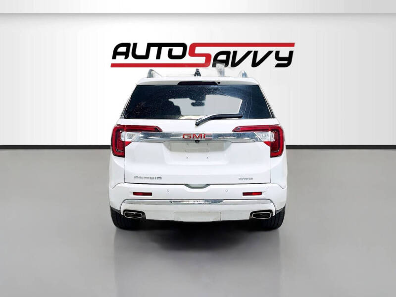2023 GMC Acadia Denali