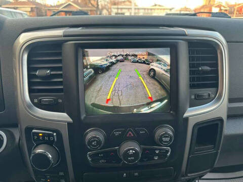 2017 RAM 1500 SLT