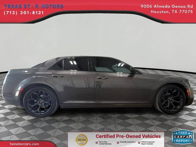 2020 Chrysler 300 Touring