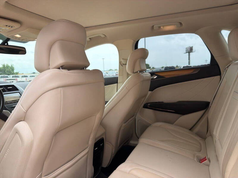 2016 Lincoln MKC Select
