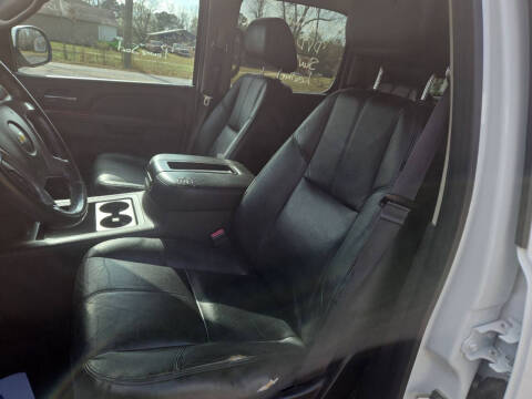 2014 Chevrolet Suburban LT