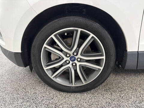 2021 Ford Edge Titanium