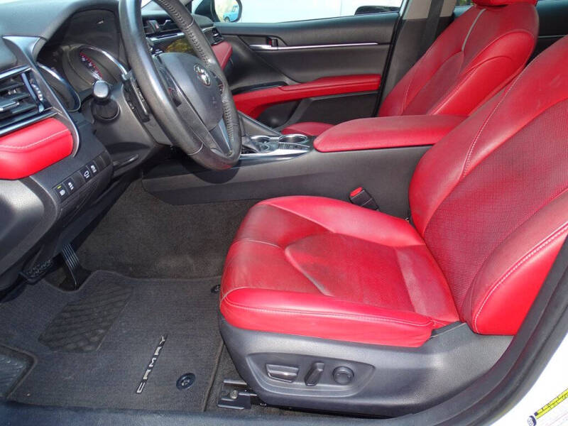 2019 Toyota Camry XSE