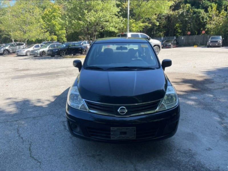 2011 Nissan Versa 1.8 SL