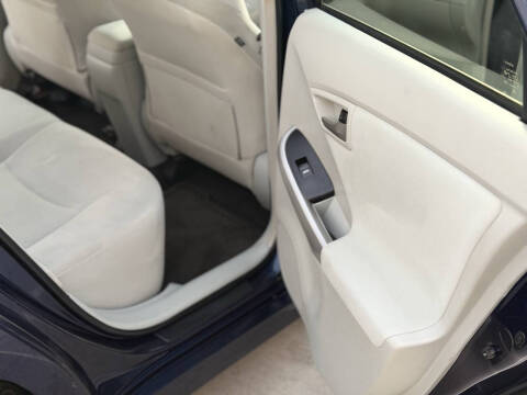 2013 Toyota Prius Two