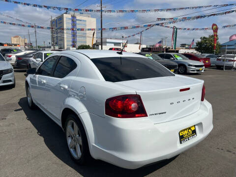 2013 Dodge Avenger SE