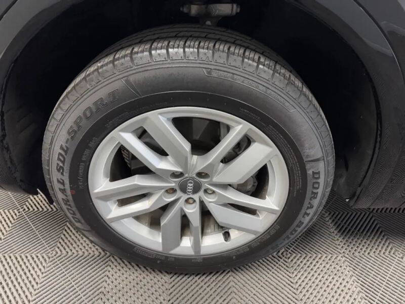 2020 Audi Q5 quattro Titanium Premium 45 TFSI