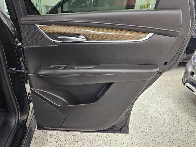 2017 Cadillac XT5 Platinum