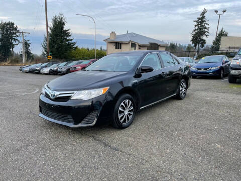 2014 Toyota Camry Hybrid for sale at KARMA AUTO SALES in Federal Way WA