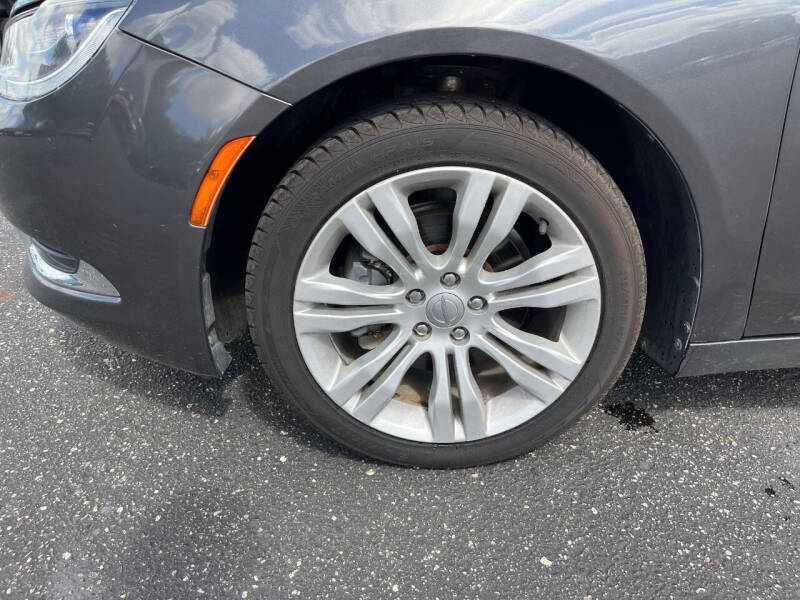 2015 Chrysler 200 Limited