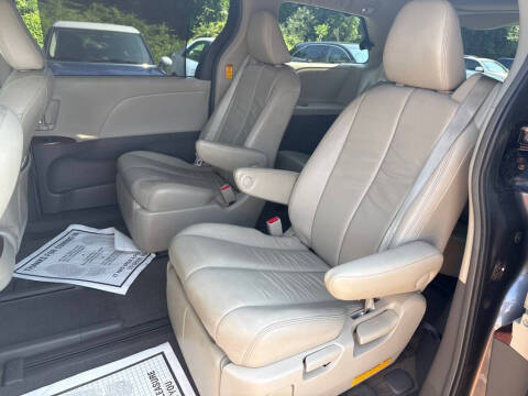 2014 Toyota Sienna