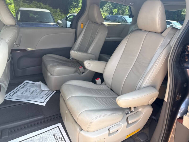 2014 Toyota Sienna