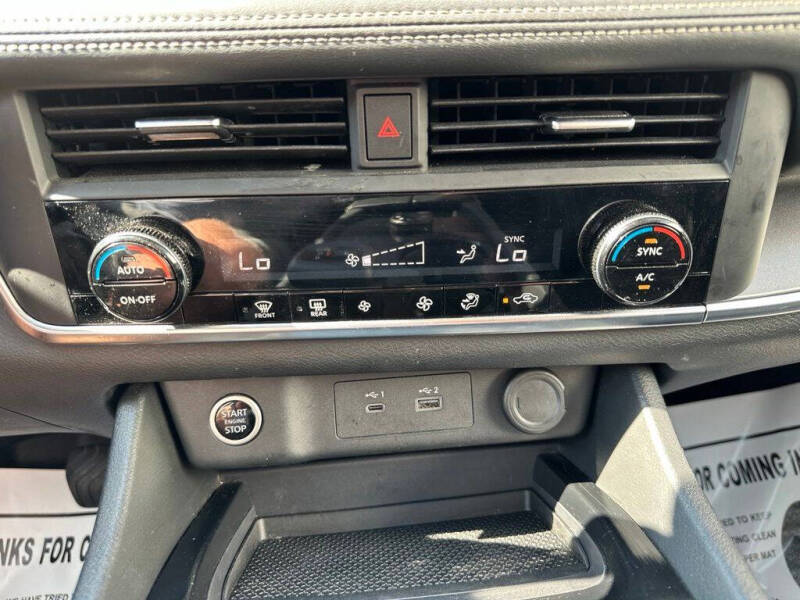 2023 Nissan Rogue SV