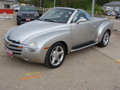 2004 Chevrolet SSR LS