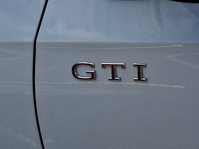 2026 Volkswagen Golf GTI SE