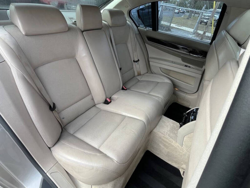 2011 BMW 7 Series 740i