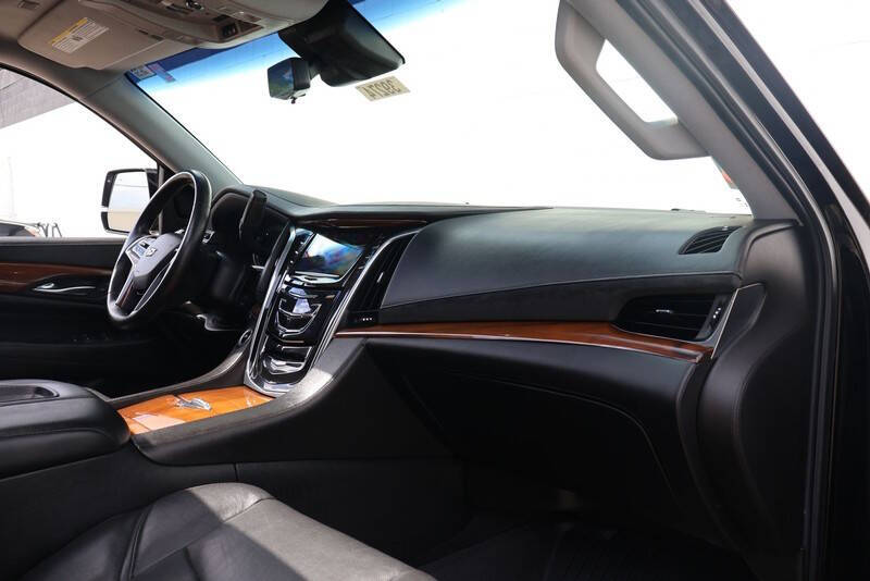 2017 Cadillac Escalade ESV Premium Luxury