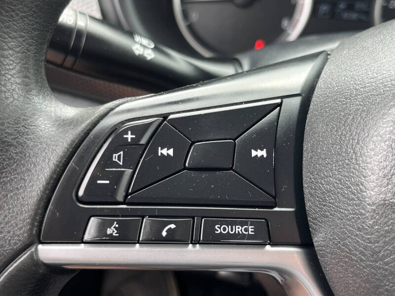 2019 Nissan Kicks S