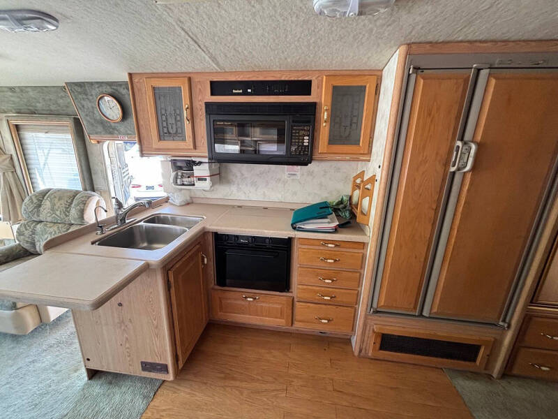 1999 Spartan EXP-2001