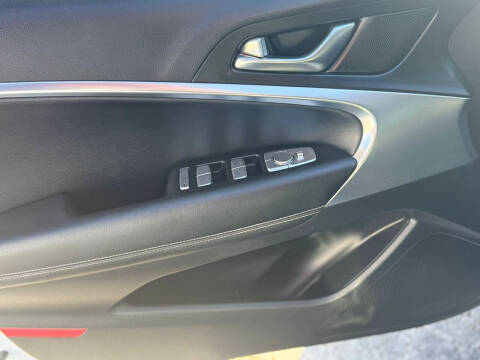 2020 Genesis G70 2.0T