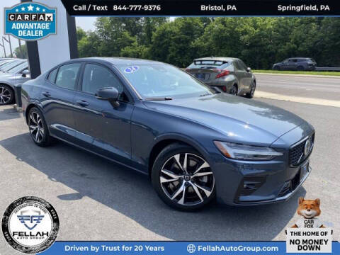 2024 Volvo S60 B5 Core Dark Theme