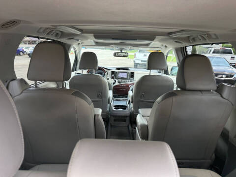 2014 Toyota Sienna Limited 7-Passenger