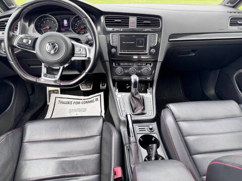 2017 Volkswagen Golf GTI Autobahn