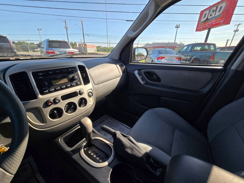 2005 Ford Escape XLT