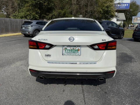 2022 Nissan Altima 2.5 SR