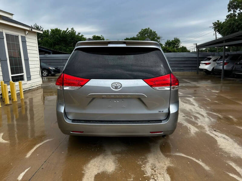 2013 Toyota Sienna