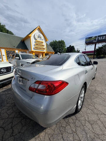 2011 Infiniti M37