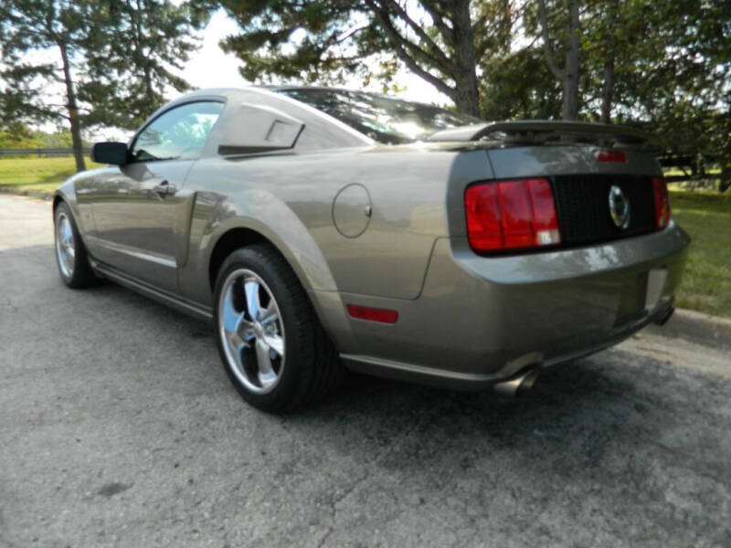 2005 Ford Mustang GT Premium