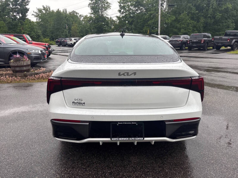2025 Kia K5 EX