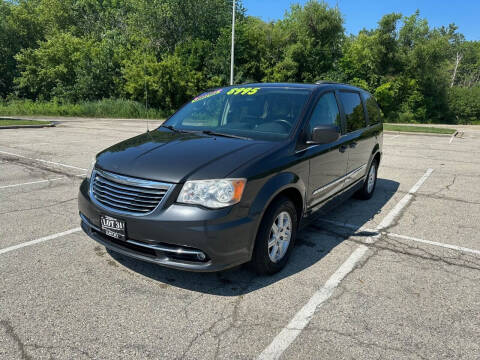 2012 Chrysler Town and Country Touring