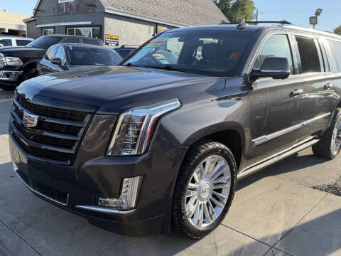 2017 Cadillac Escalade ESV Platinum