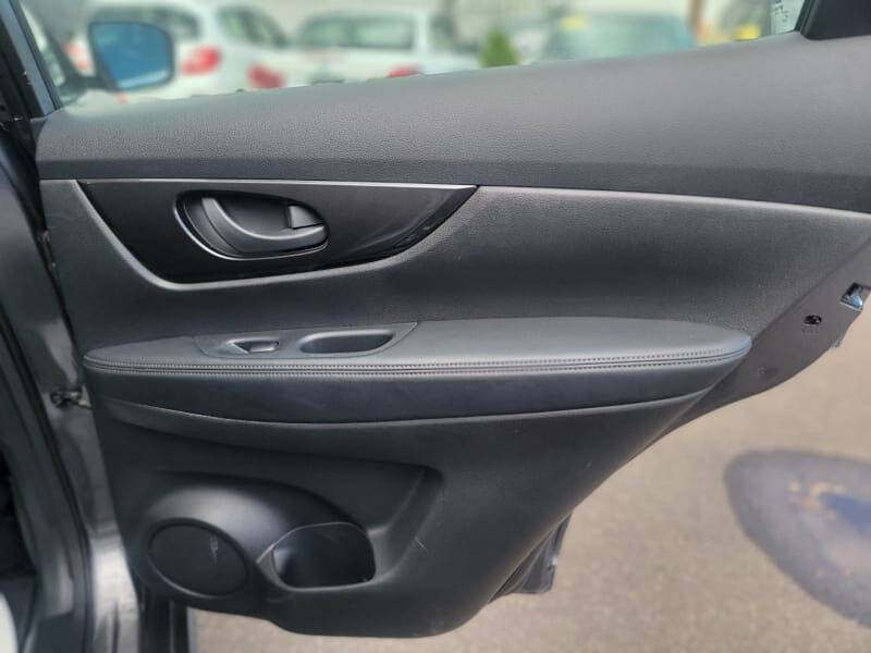 2020 Nissan Rogue SV